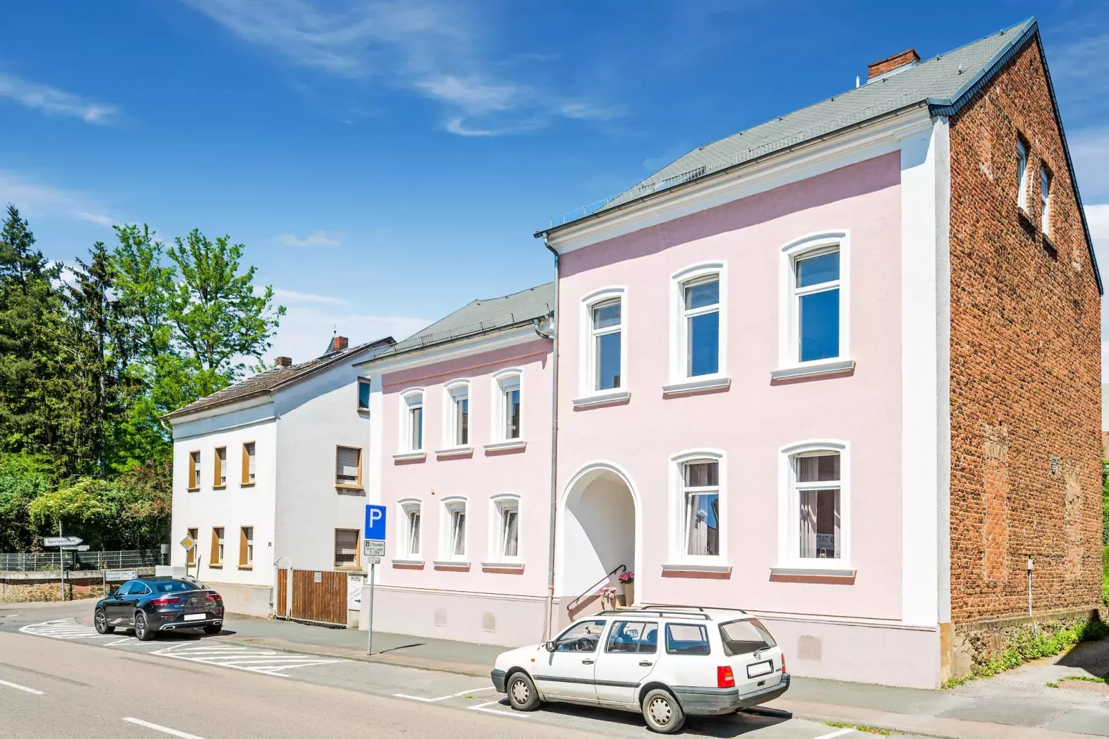Ferienwohnung Bad Camberg im Taunus-Buitenkant zomer
