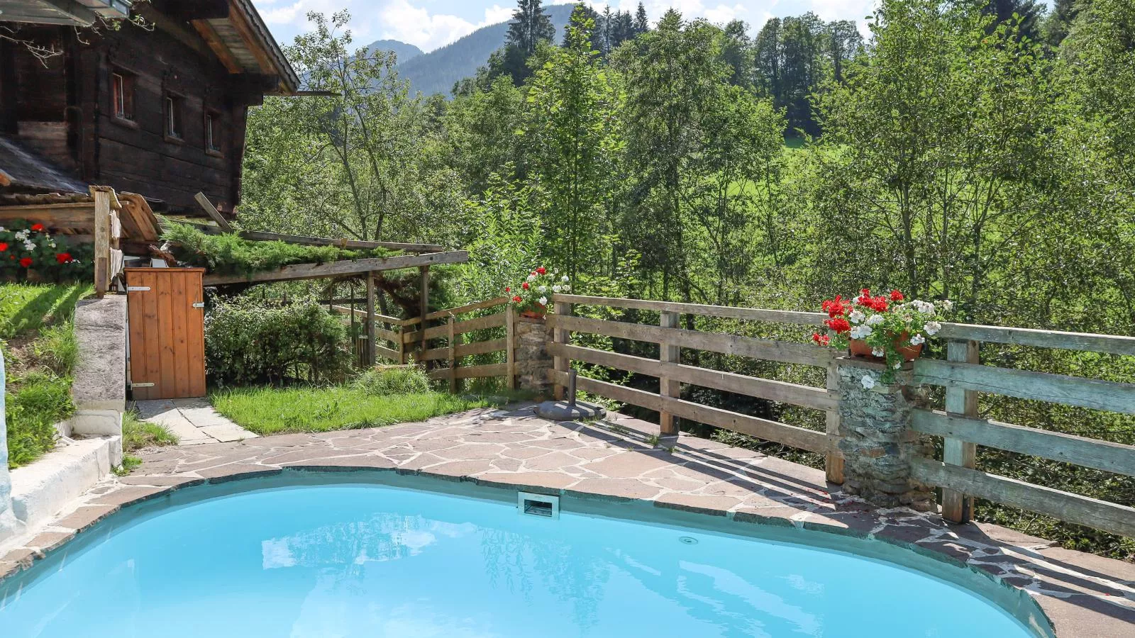 poolofhouse