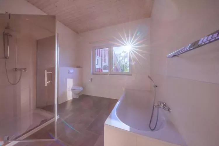 Kondor 253-Badkamer