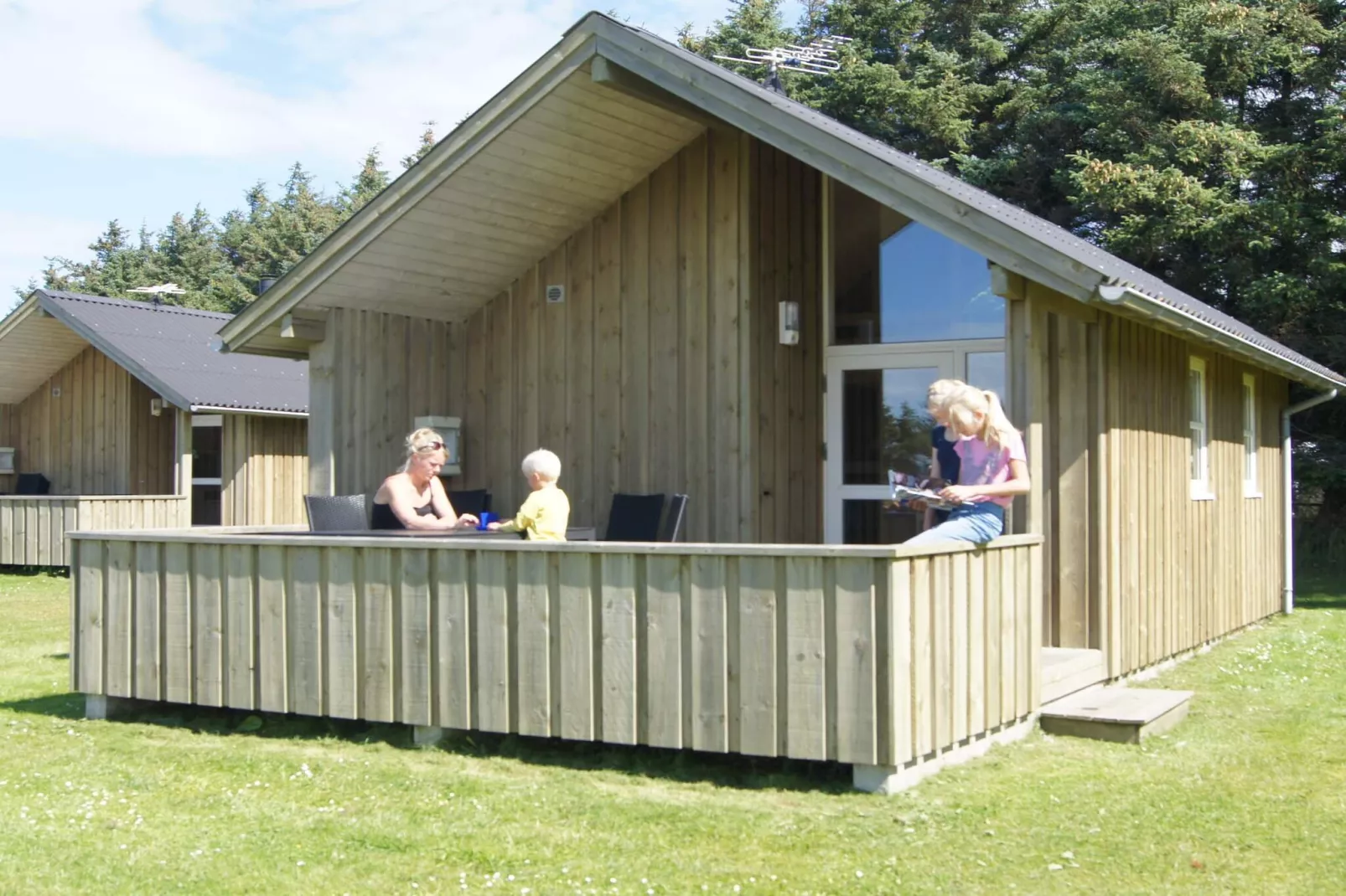Hut in campingresort met activiteiten-Buitenlucht