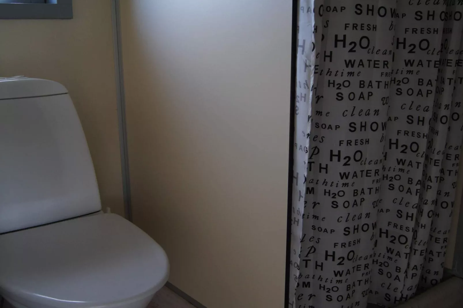 Kahyt med toilet og brusebad(L5)-Binnen