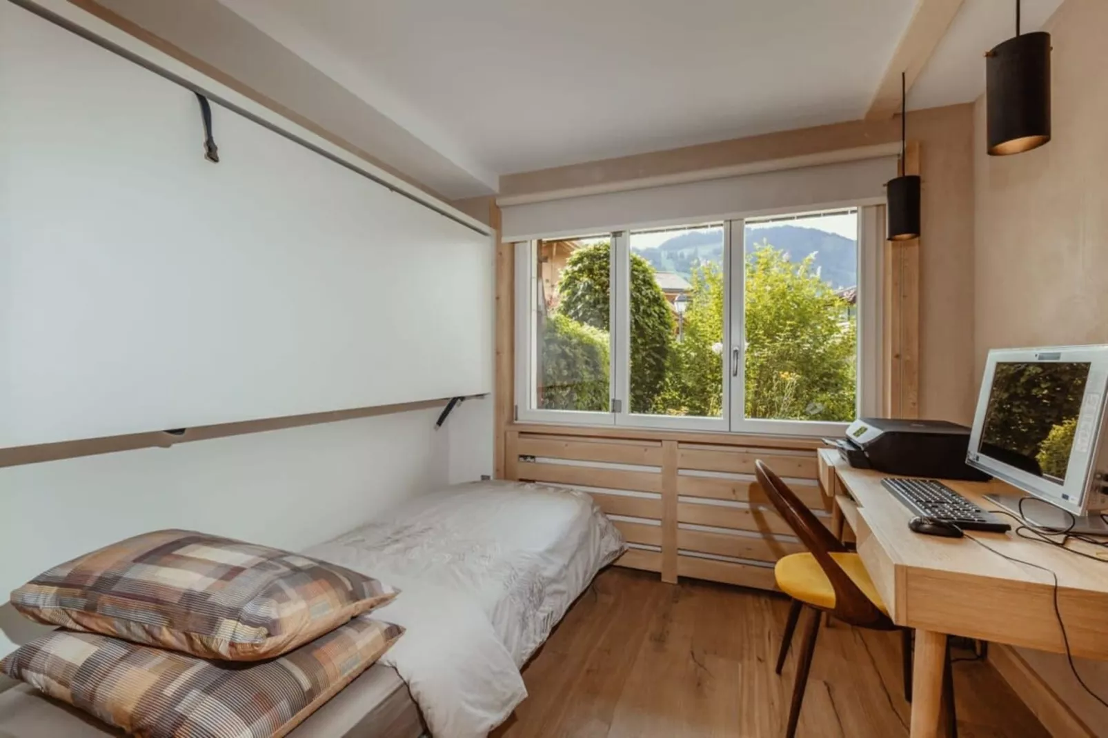 Gstaad Luxurious flat with terrace & stunning views