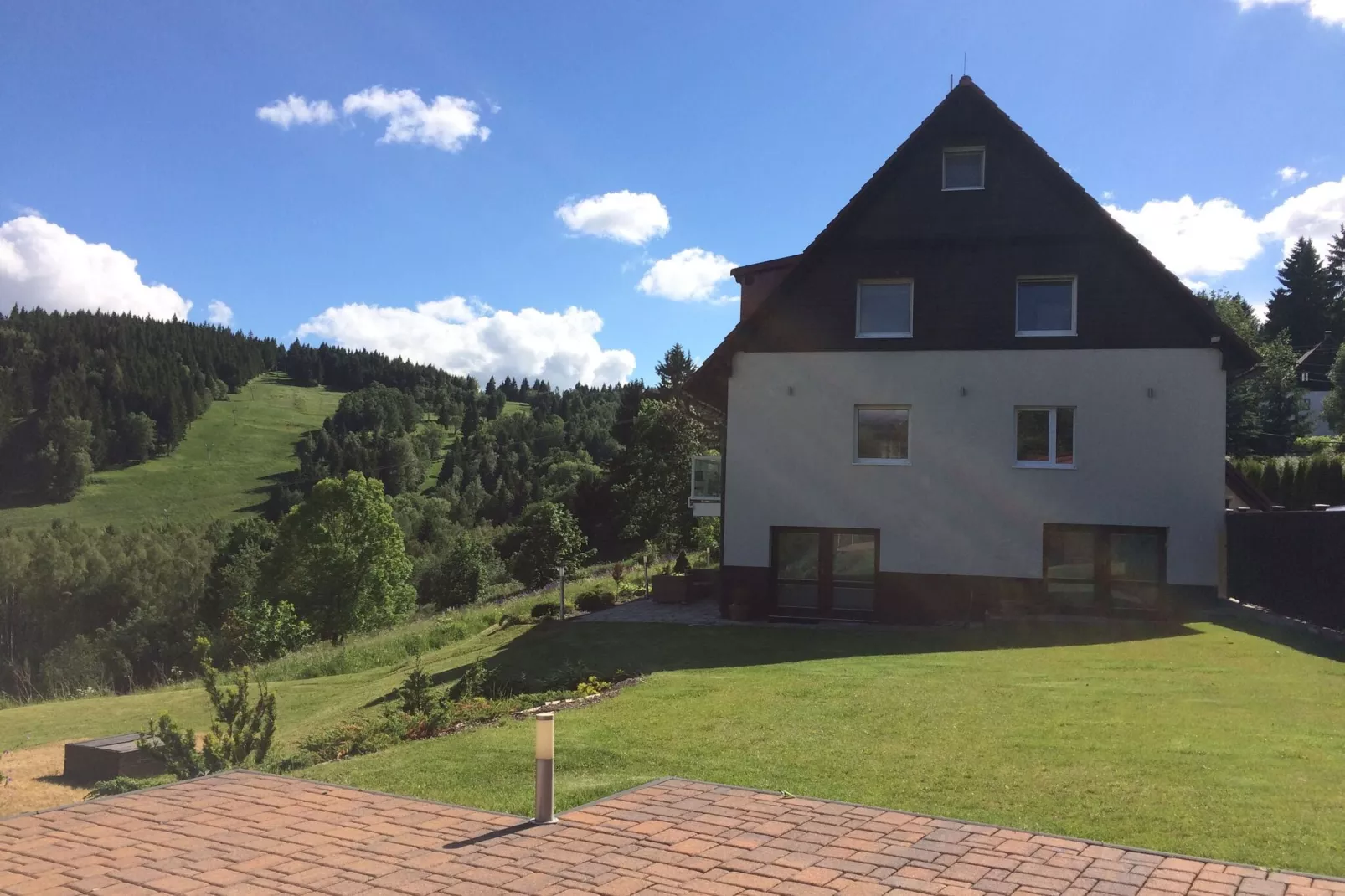 Villa Maximus-Buitenkant zomer