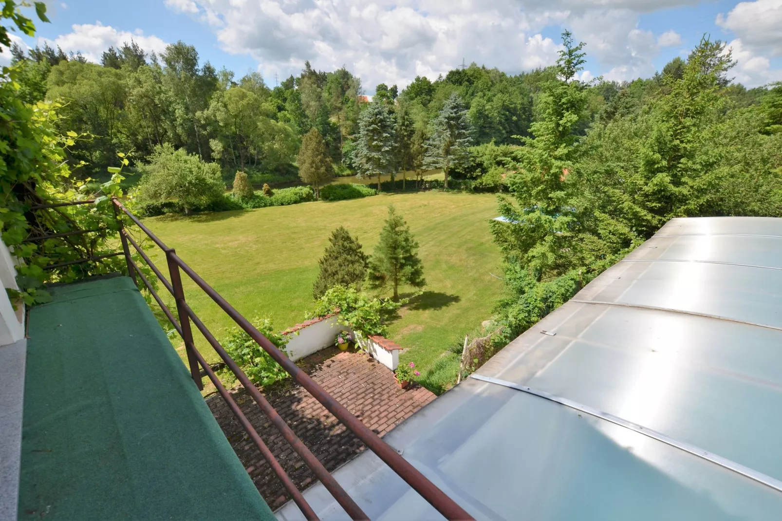 Villa Stastny-Uitzicht zomer