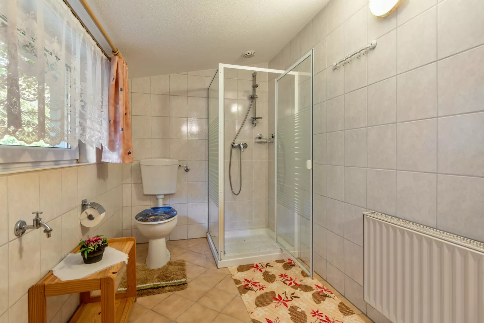 Auf dem Kleinbauernhof-Badkamer