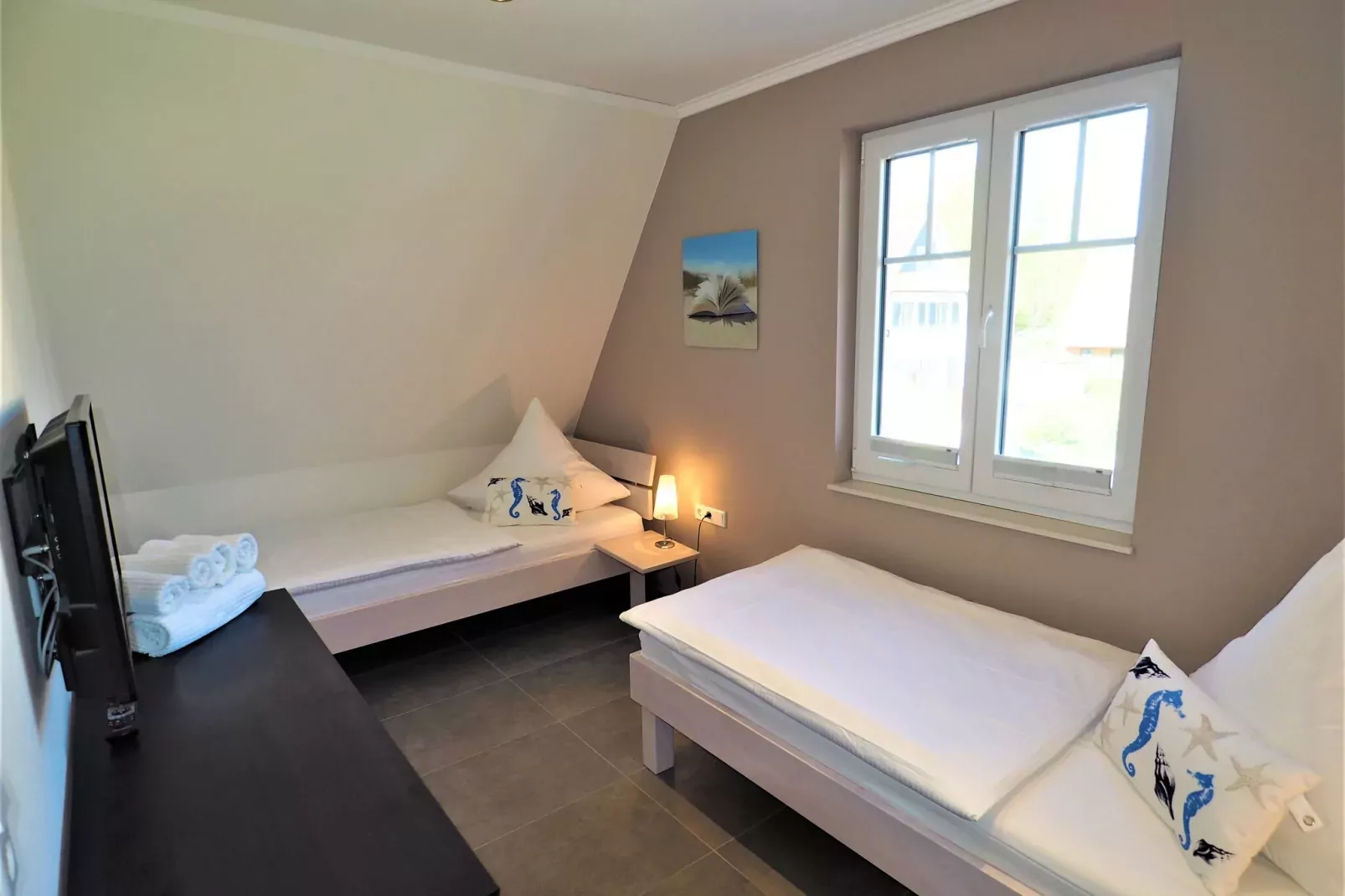 Ein Küstentraum für Familien - 4 Schlafzimmer Kamin-Slaapkamer
