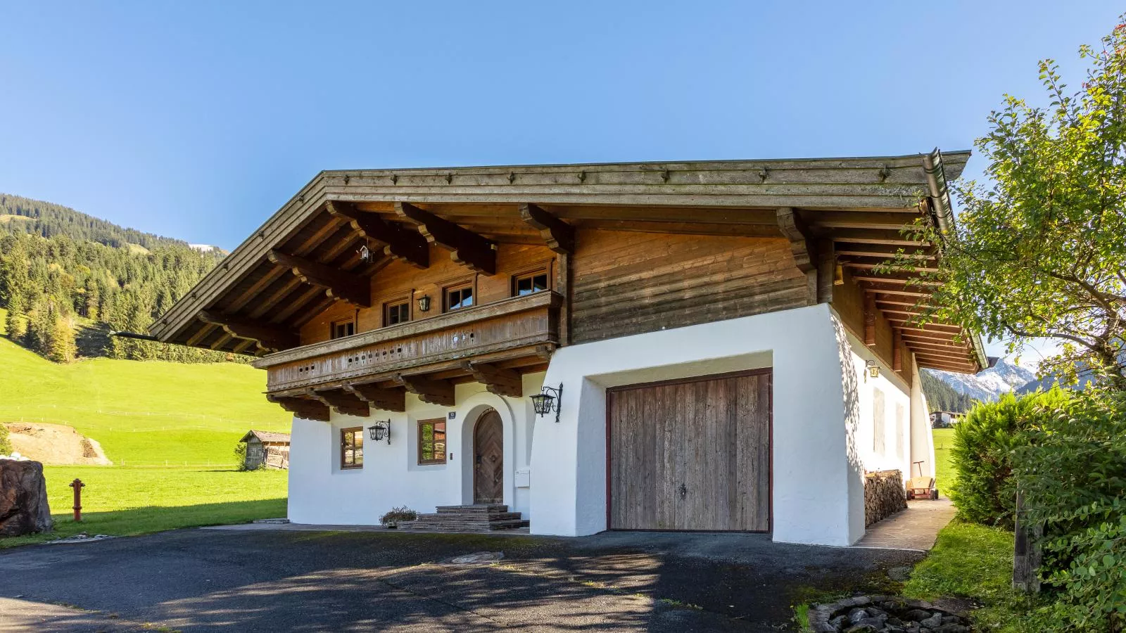 Chalet Rettensteinblick-Buitenkant zomer