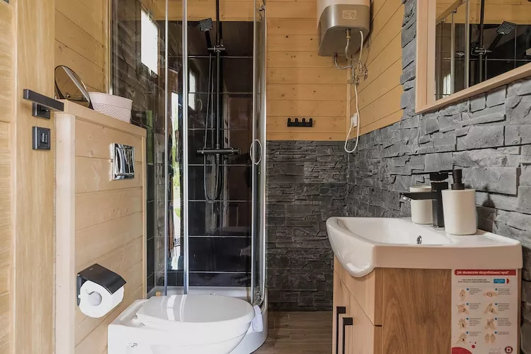 Osada Trzy Siostry domek nr 4 dla 6 osób Dąbrowa-Badkamer