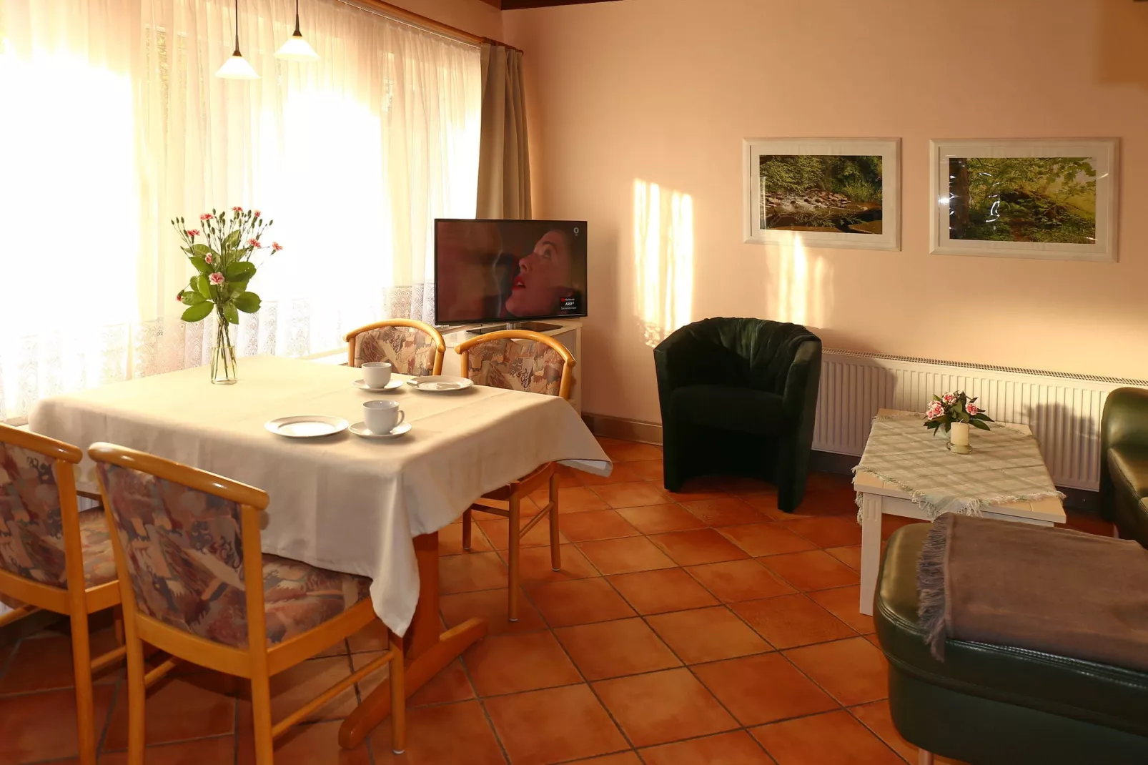 Am Hellbachtal Nr 2-Eetkamer