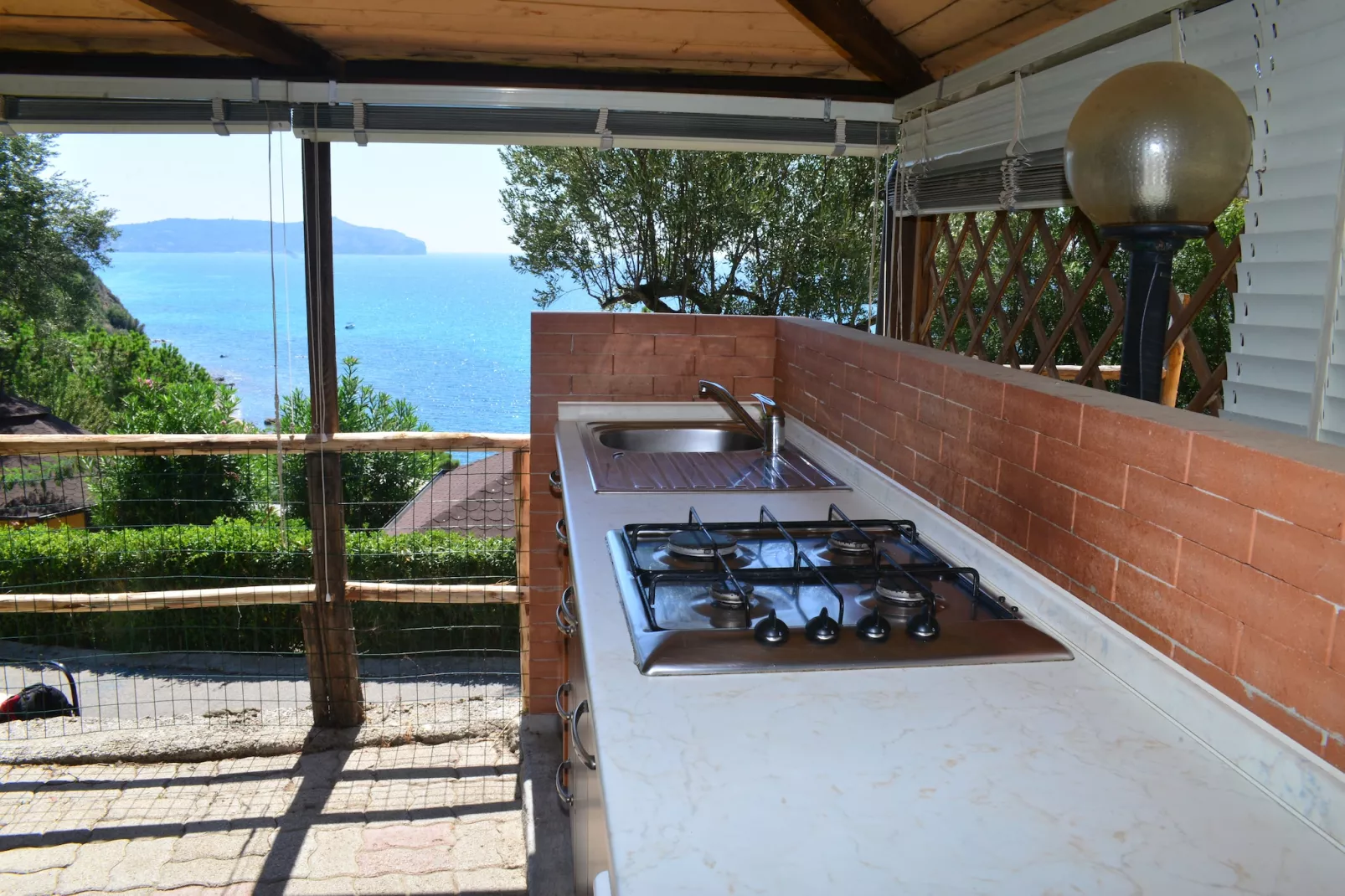 Resort Baia del Silenzio 1 - Type Mono Superior 3 pax-Keuken