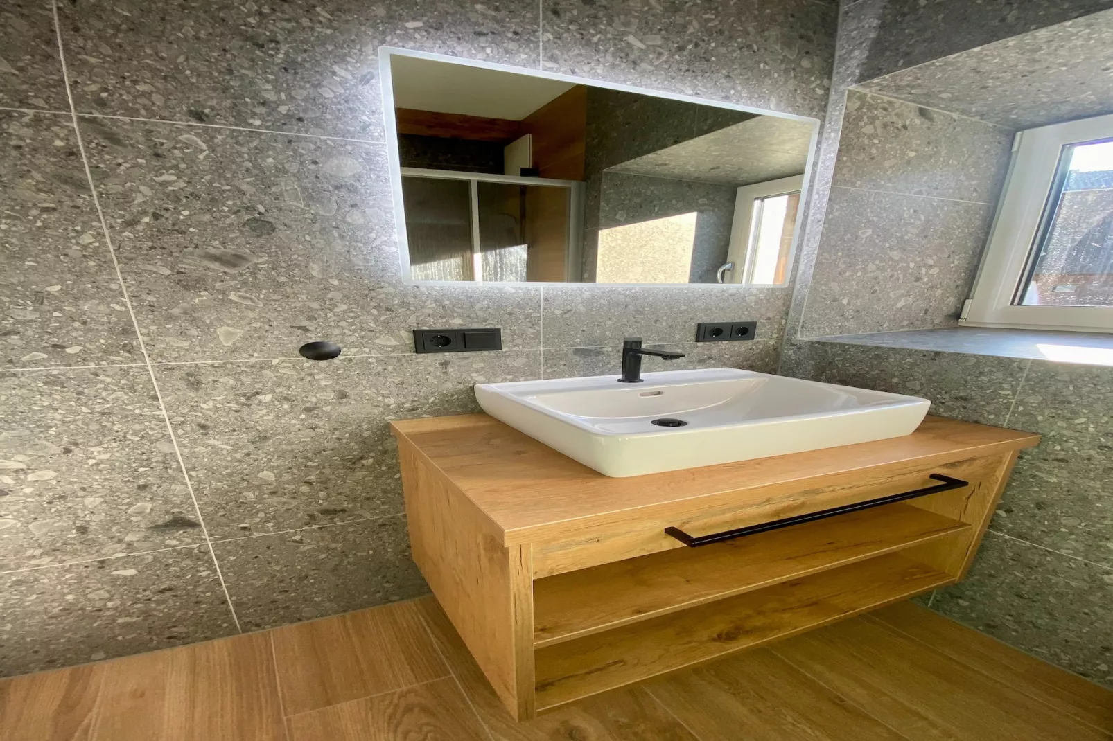 Appartement "Schnauz-Bartl" 1-2 Personen-Badkamer