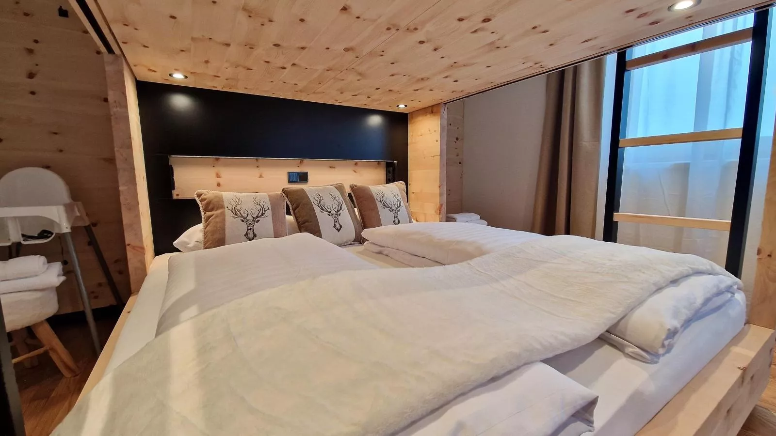Zirbennest Sonnenalpe Nassfeld-Slaapkamer