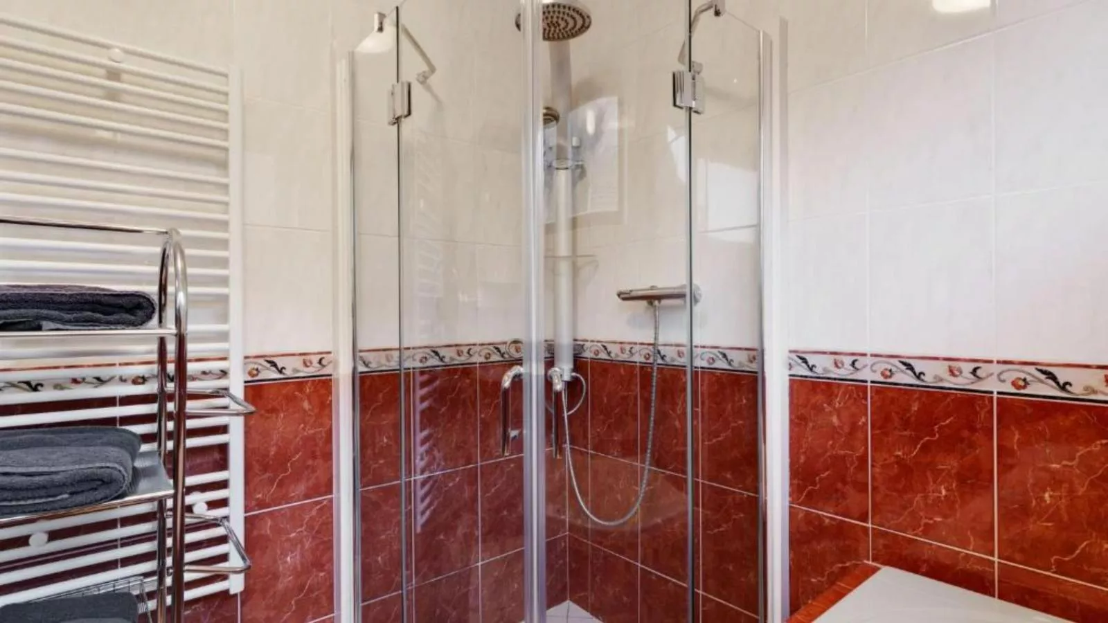 Landhaus Herz der Tauern-Badkamer