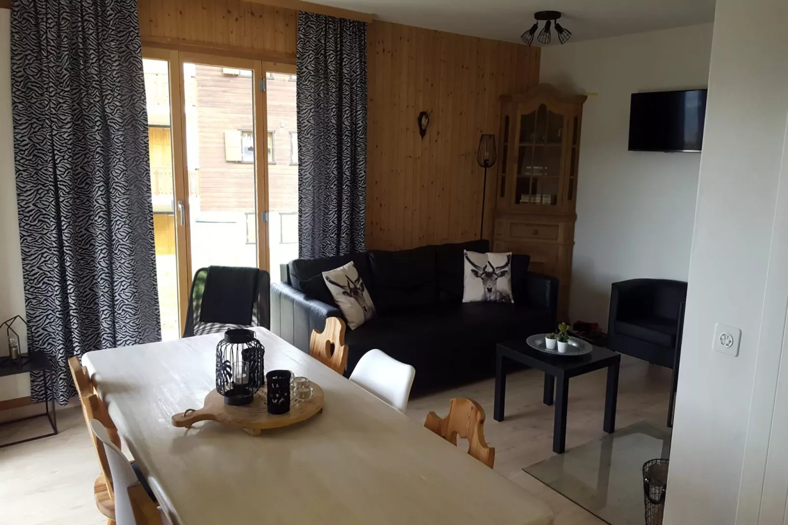 Gentianes G 001 - COSY apartment 6 pers-Woonkamer
