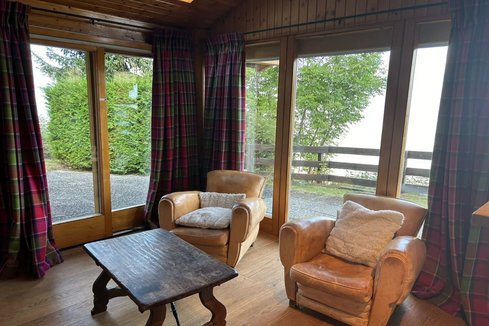 Les Trembles MOUNTAIN & QUIET chalet 12 pers