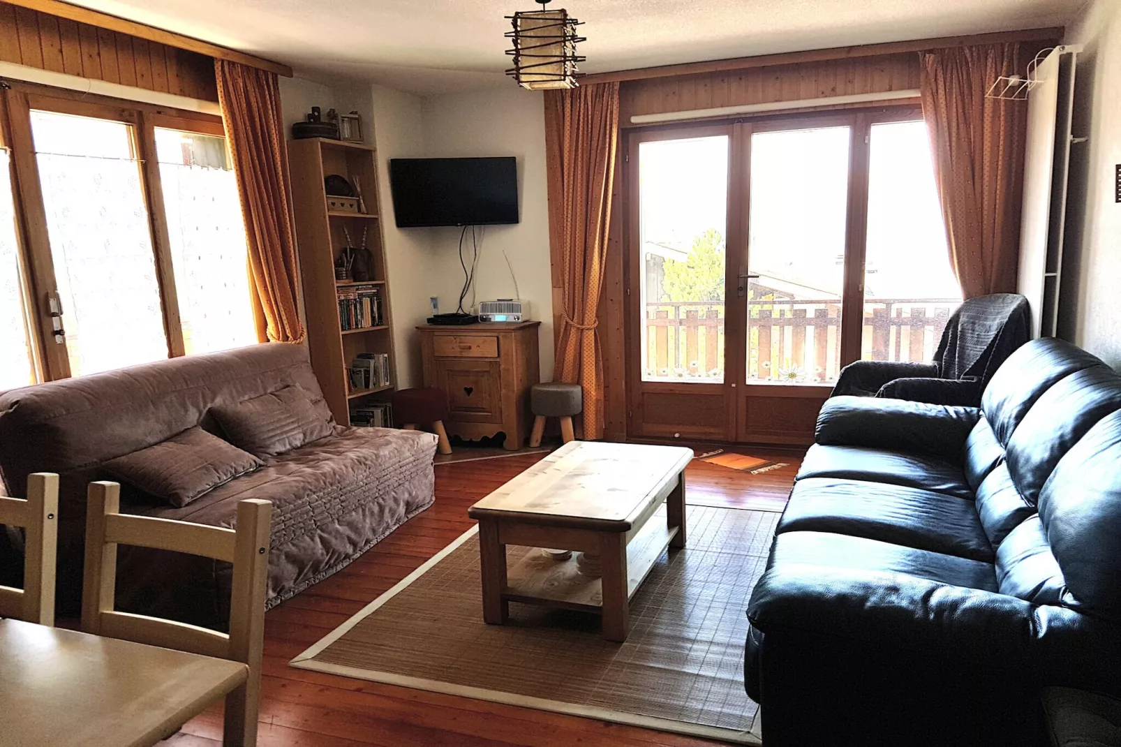 Iris I 023 - CONFORTABLE apartment 8 pers-Woonkamer