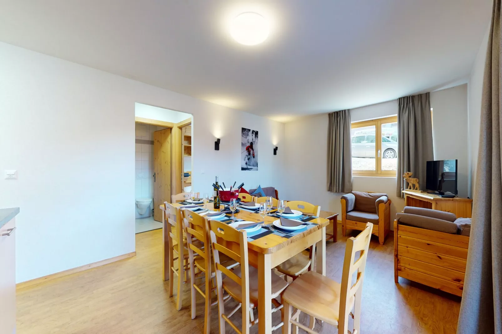 Pracondu 1 A01 - OUTDOOR & FUN charming apartment-Eetkamer