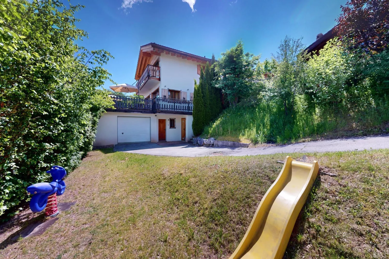 Axaari - VIEW & SWIMMING POOL chalet 10 pers-Tuinen zomer