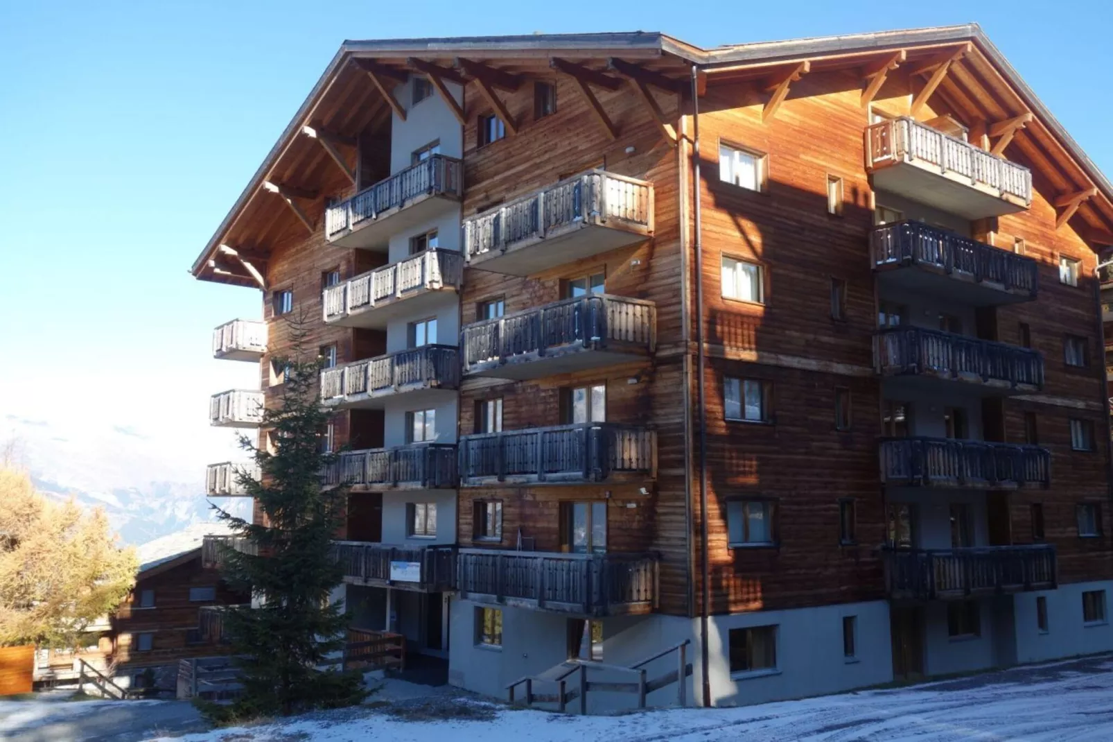 Pracondu 2 106 - OUTDOOR & FUN charming apartment-Buitenkant zomer