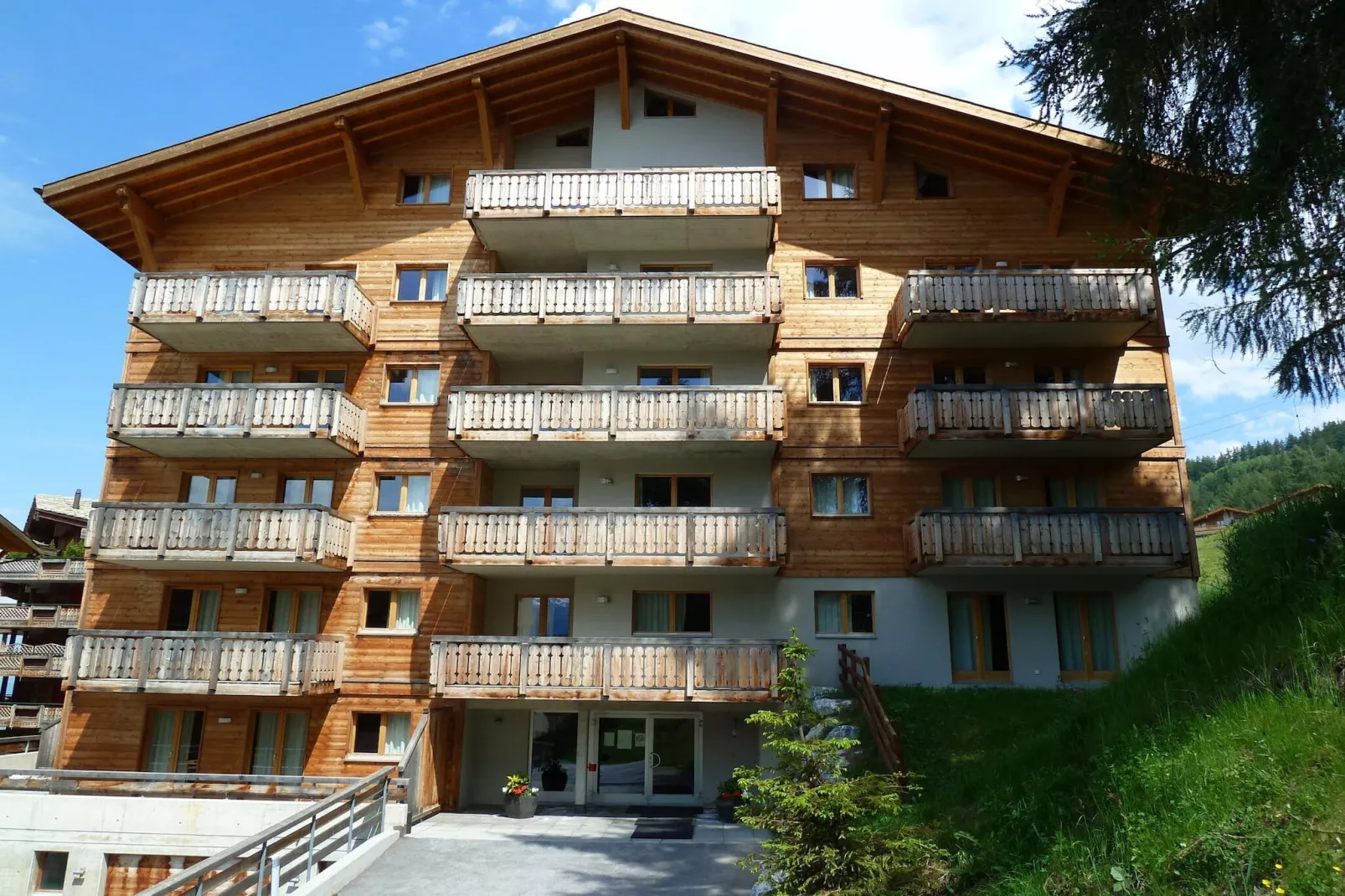 Pracondu 1 101 - OUTDOOR & FUN apartment 8 pers-Buitenkant zomer