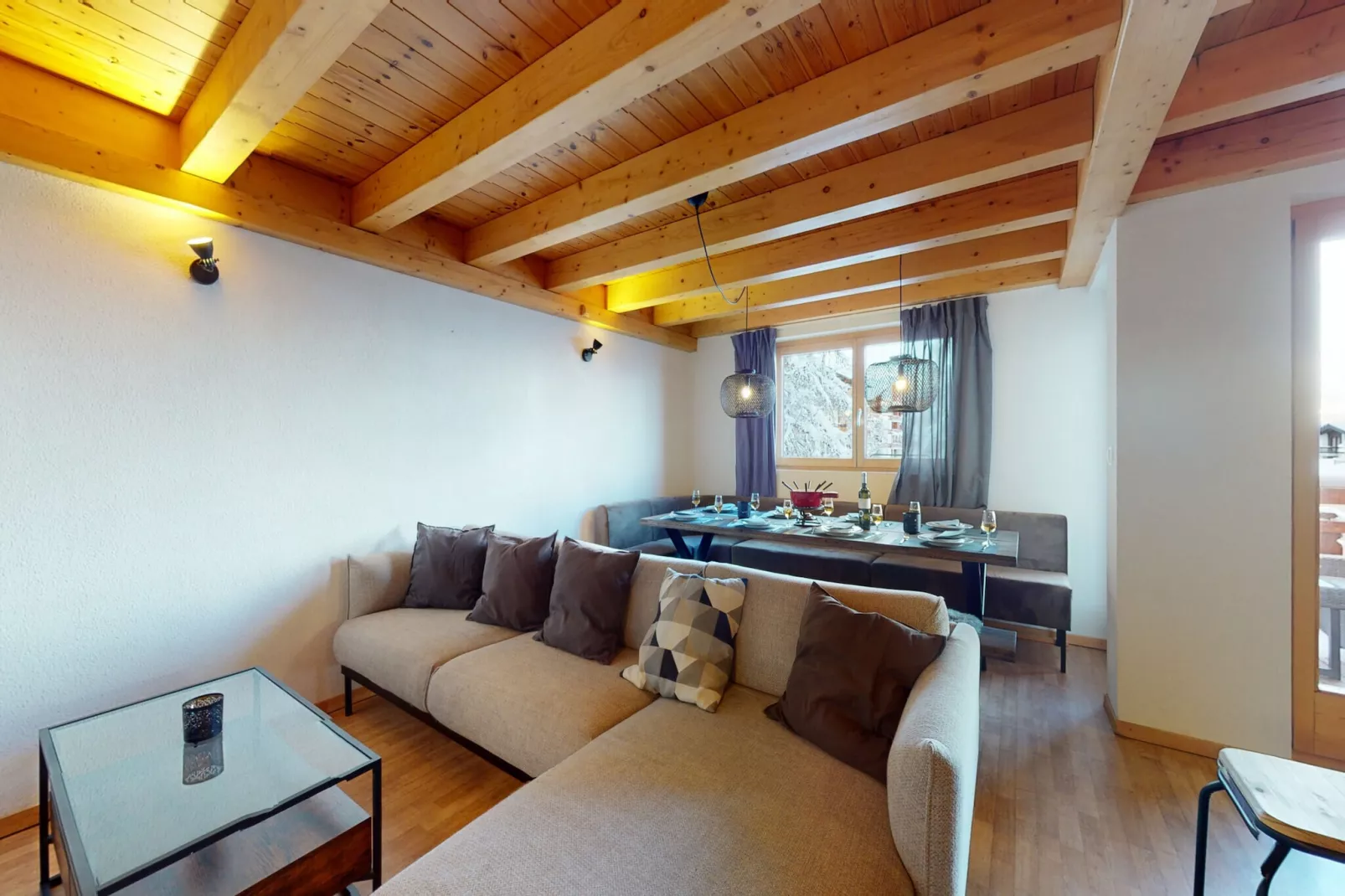 Pracondu 2 501 - OUTDOOR & FUN apartment 14 pers-Woonkamer