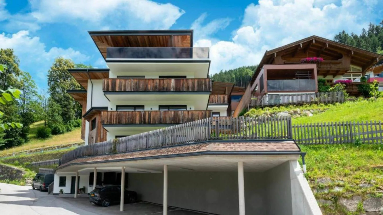Helfenstein Lodge