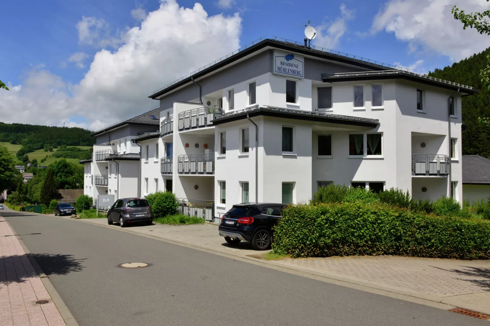 Residenz Mühlenberg-Buitenkant zomer