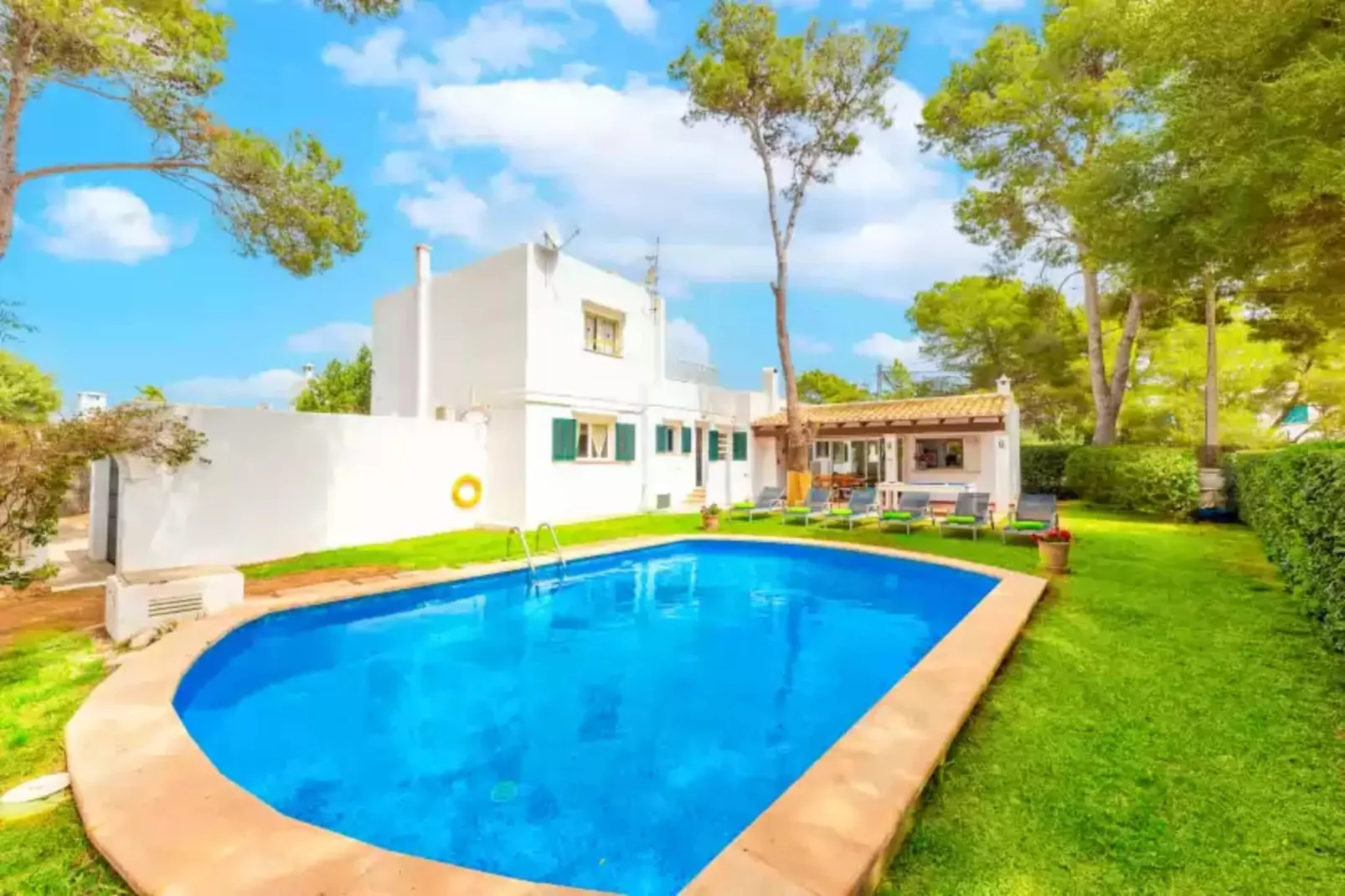 poolofhouse