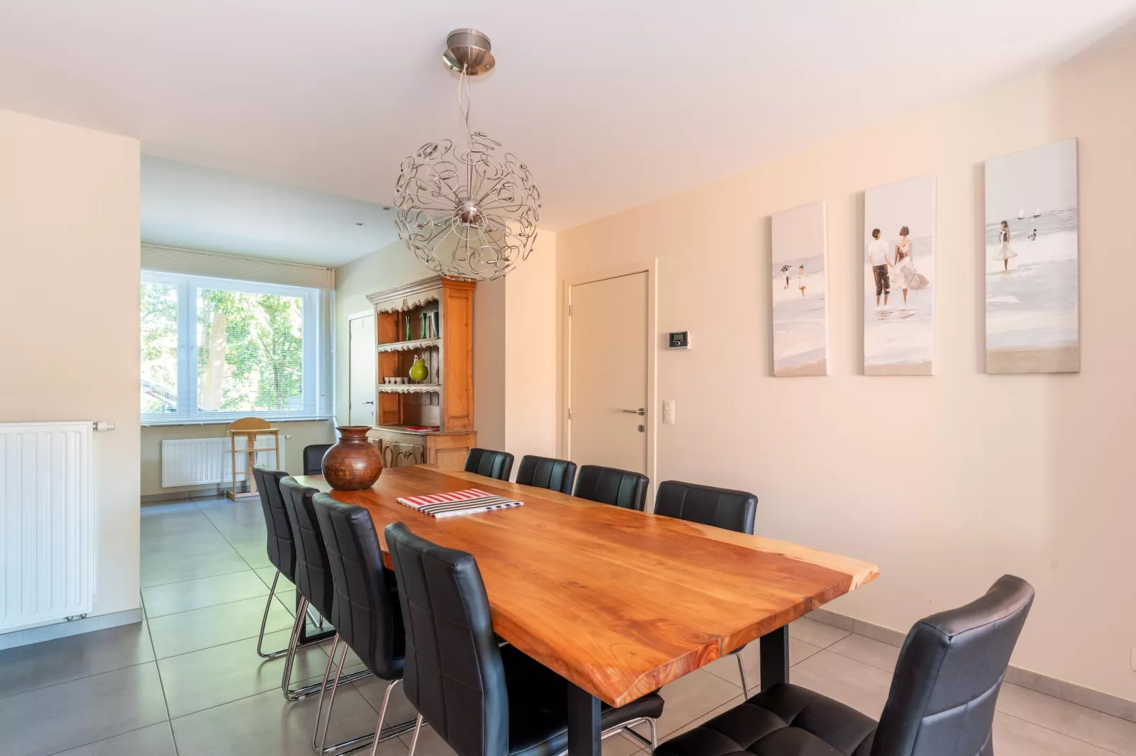 Weekendhuisje 10px-Eetkamer