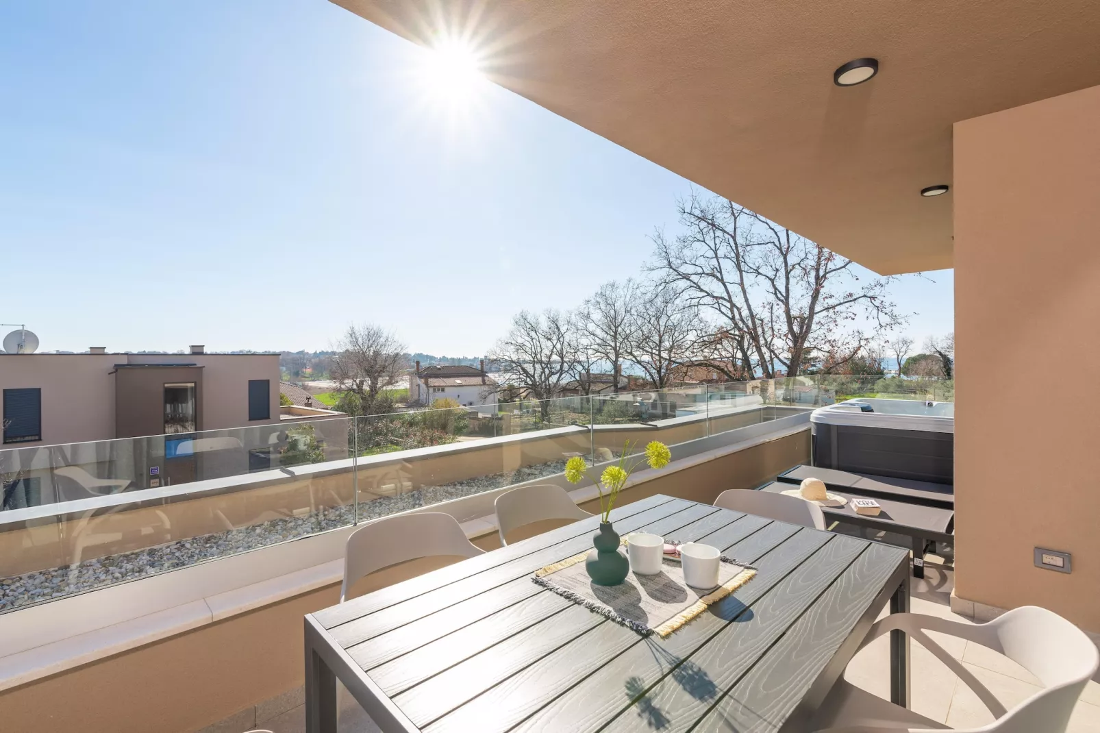 Quercus village penthouse 11 with bubble bath