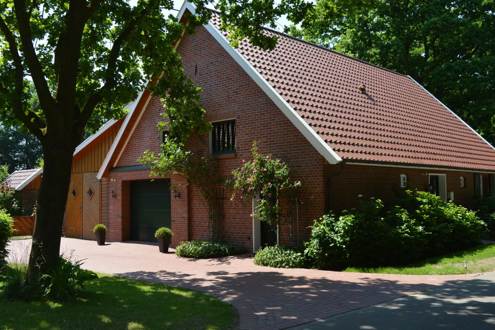 Landhaus Lindern-Buitenkant zomer