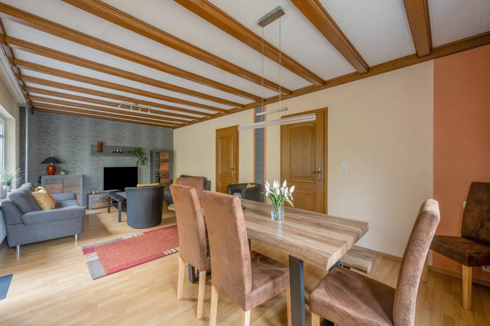 Ferienhaus zum Wäldchen-Woonkamer