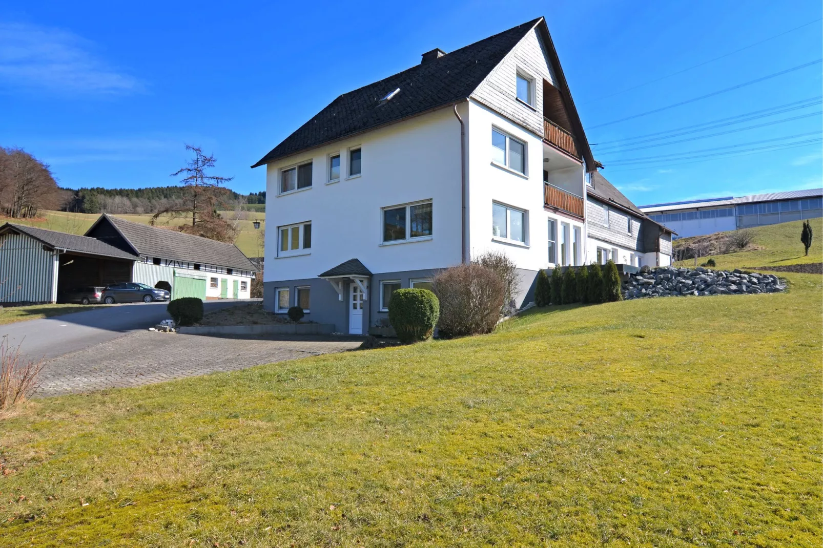 Sellinghausen-Buitenkant zomer