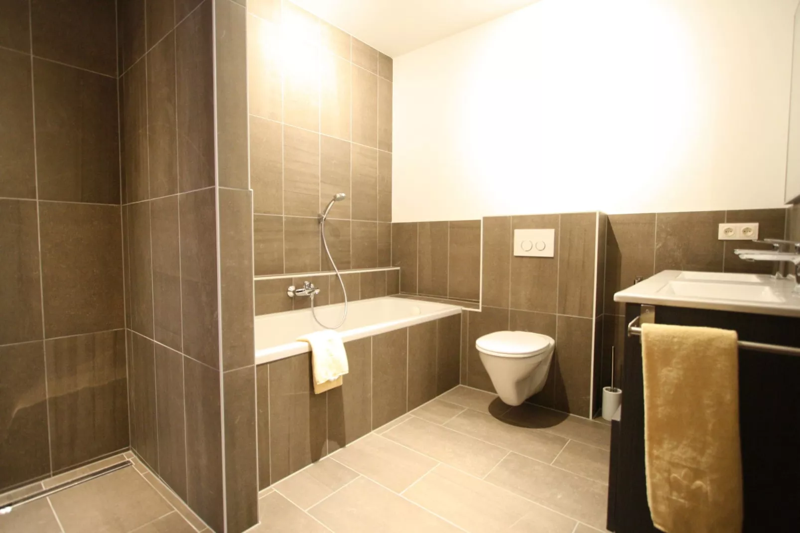 Apartment Aineckblick 14-Badkamer