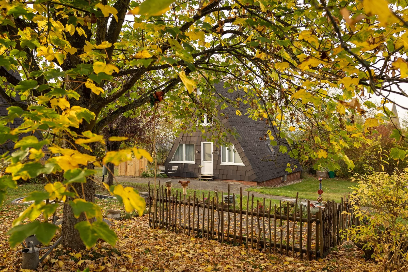 Vakantiehuis in Bestwig met eigen tuin-Buitenkant zomer