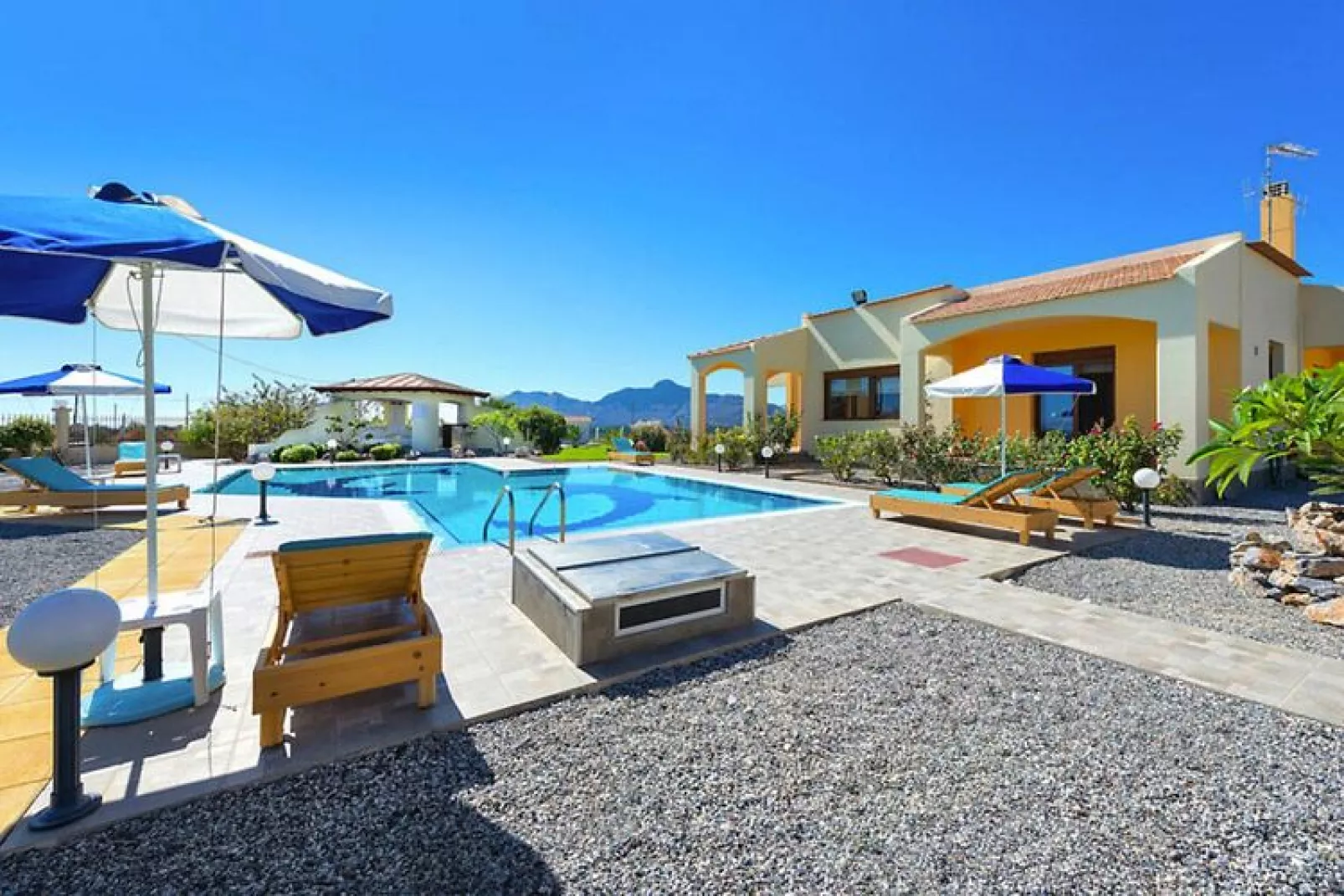 Vakantiehuis, Kolymbia-Zwembad