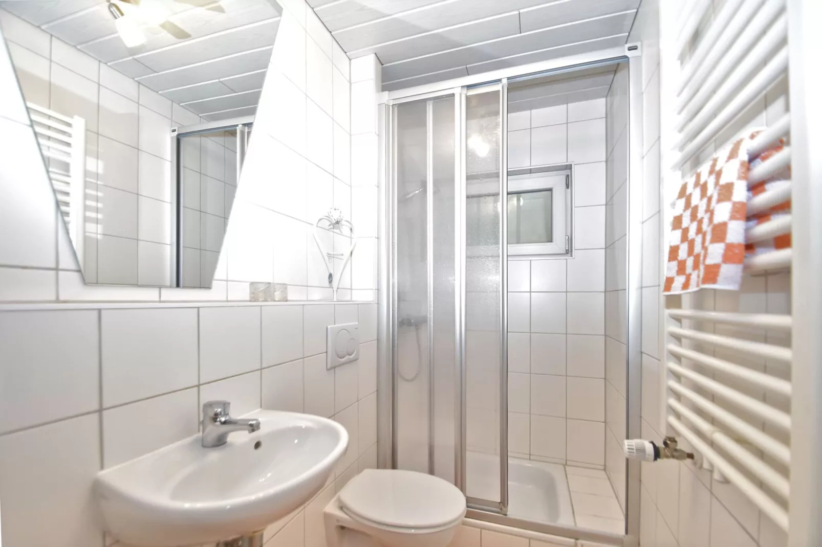 Zur Gradlhöhe-Badkamer
