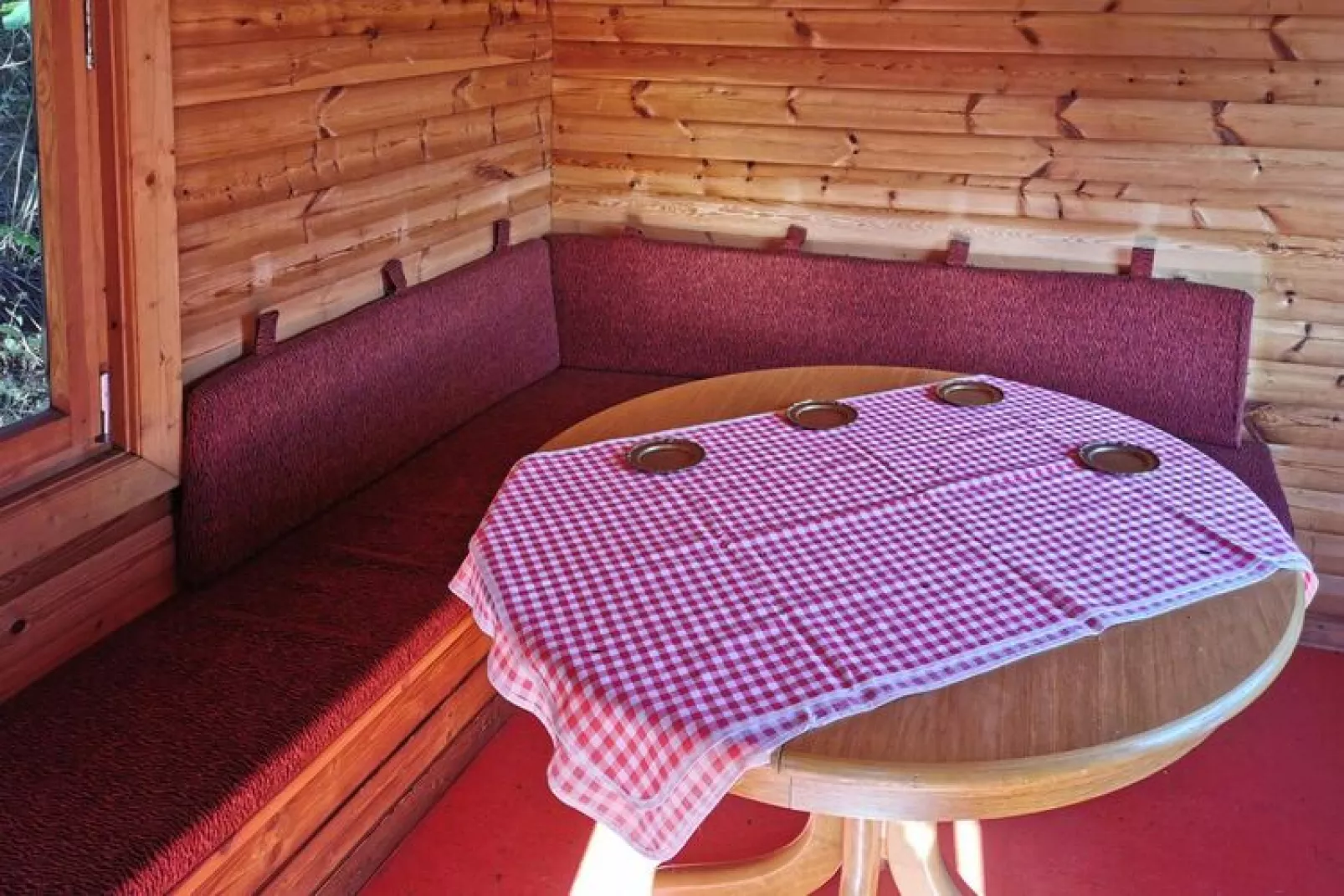 Kombination Bärenhütte  Hirschblick 10 Erw 2 Kinder-Niet-getagd