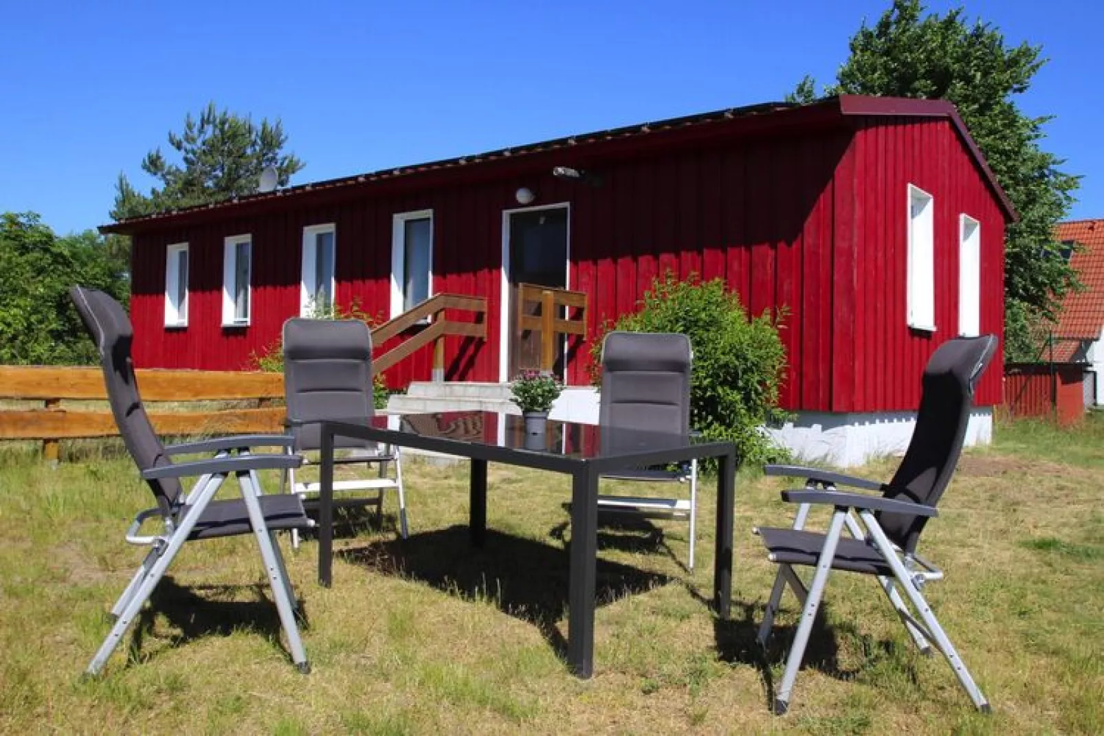 Bungalow 6 Waren-Tuinen zomer
