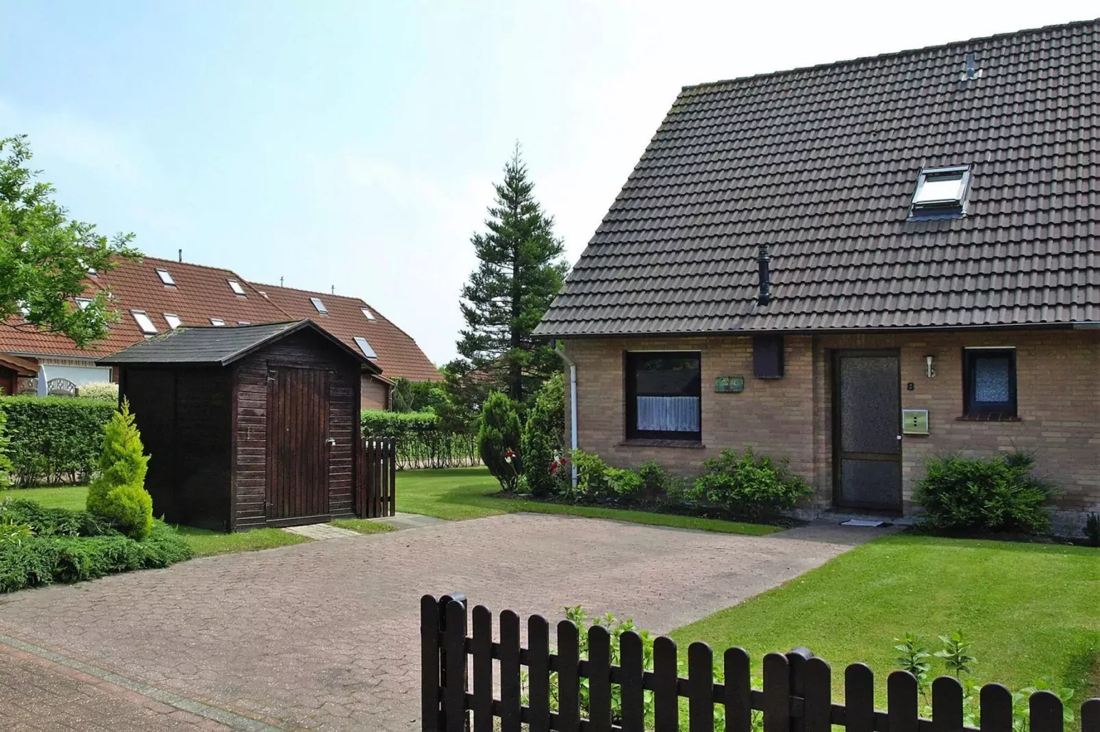 Reihenhaus Neßmersiel-Buitenkant zomer