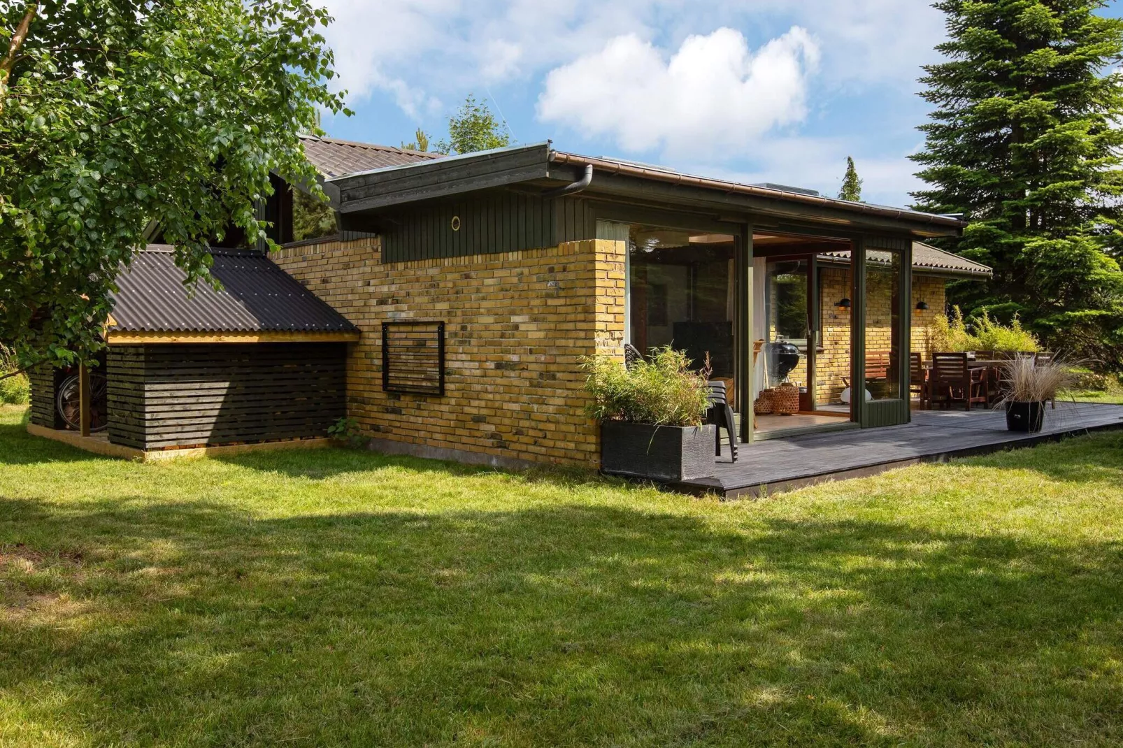 Lichte Cottage met Tuin Terras-By Traum-Uitzicht