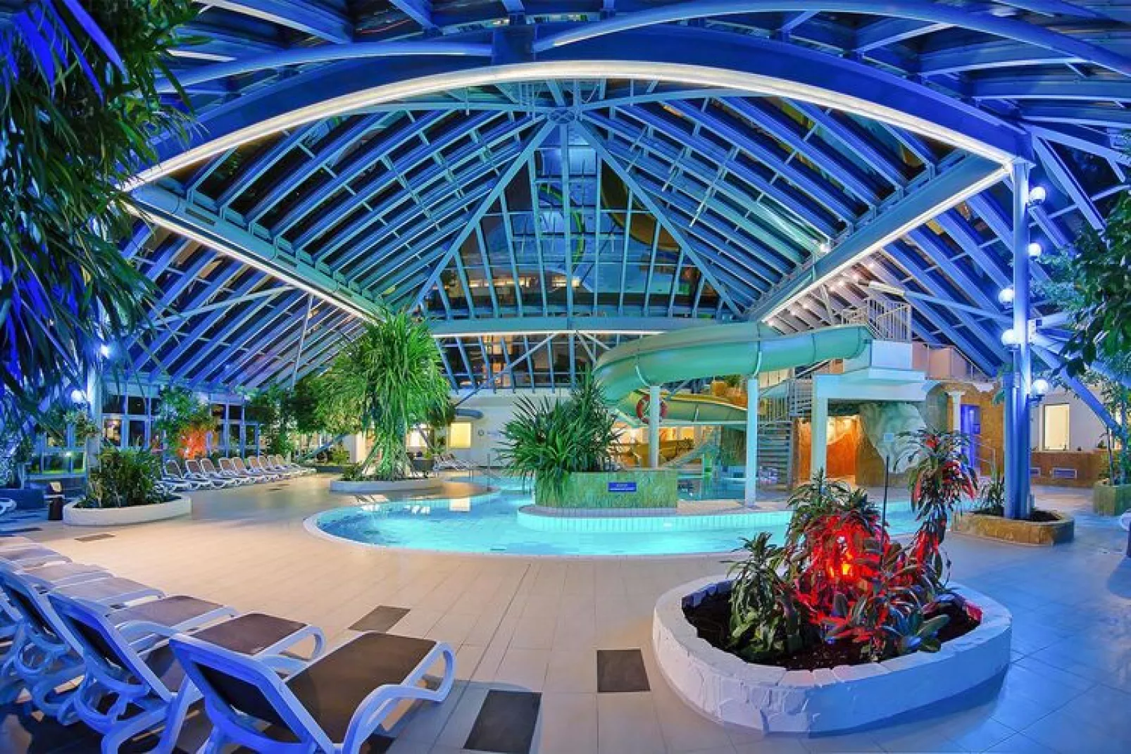 Holiday park Rügen IFA, Binz-Superior-Suite, 60 qm-Zwembad