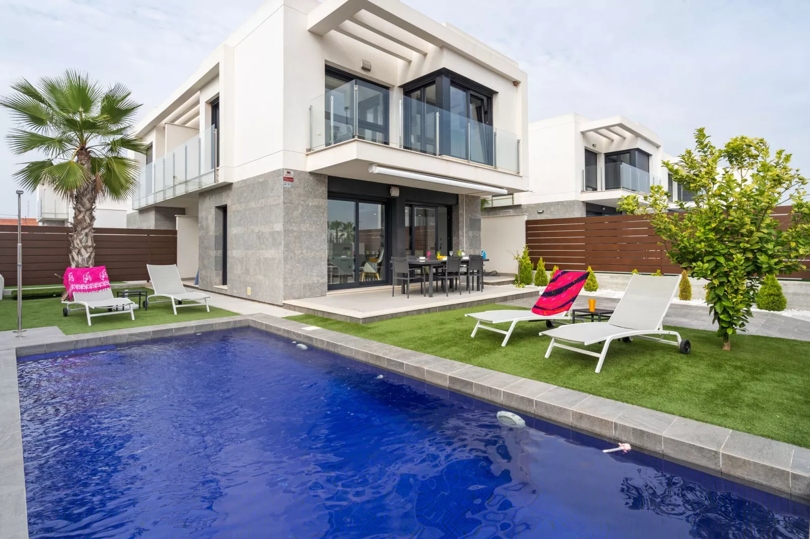 Casa Bali 11-Buitenkant zomer