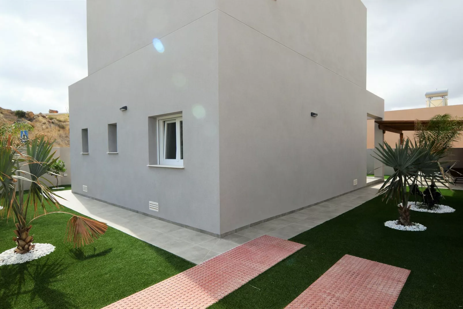 Casa Theunissen-Buitenkant zomer