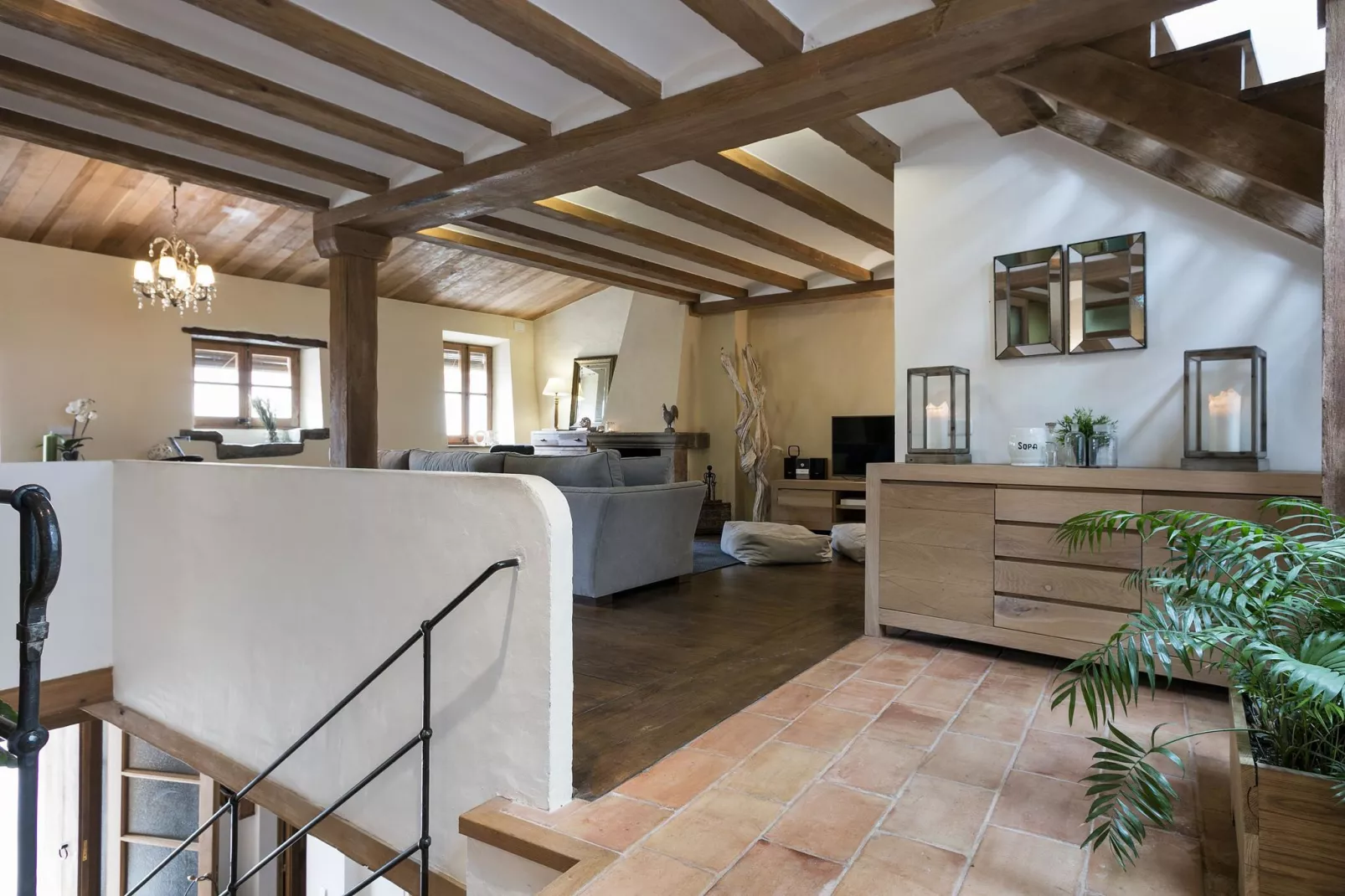 Pink House - Eetkamer