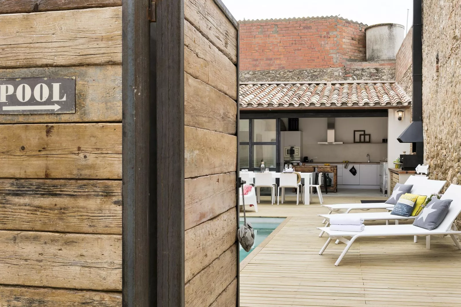 Pink House - Terrasbalkon