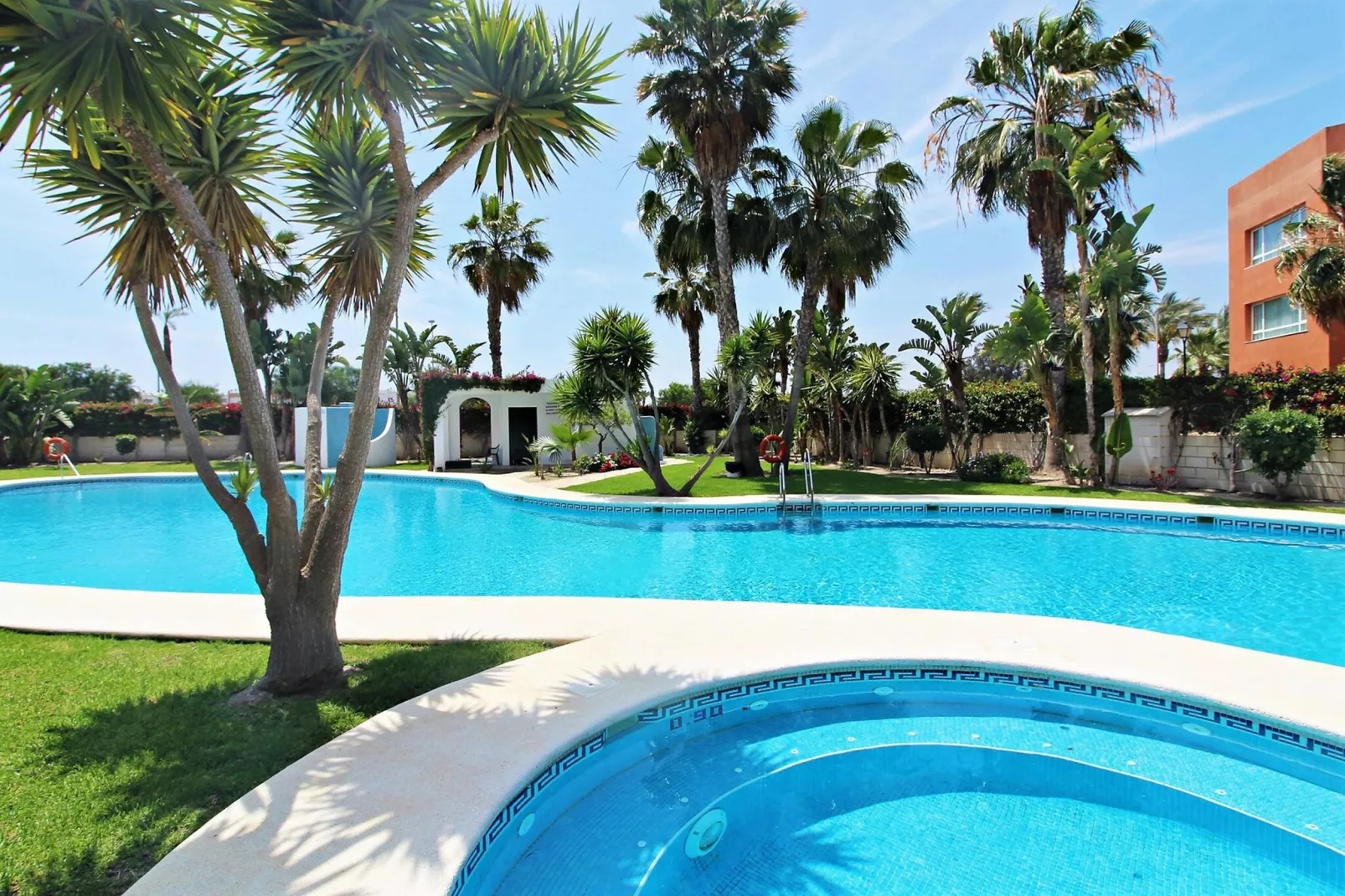 Ático con piscina privada-Faciliteiten