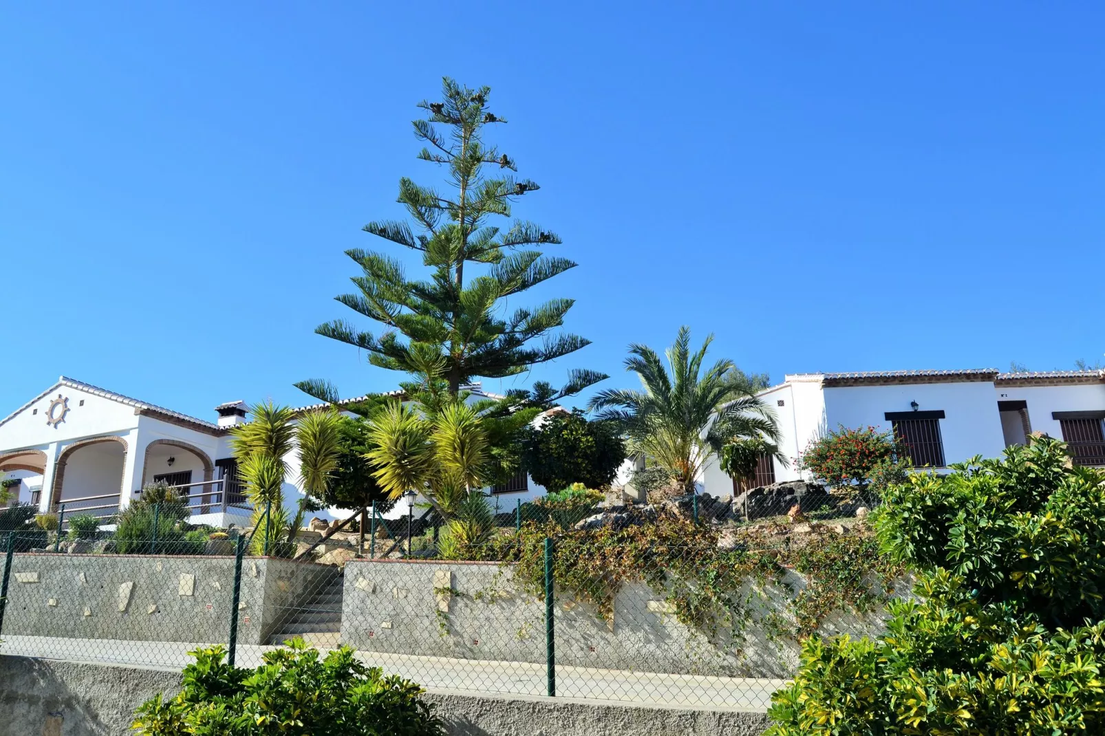 Casas Rurales Huetor-Buitenkant zomer