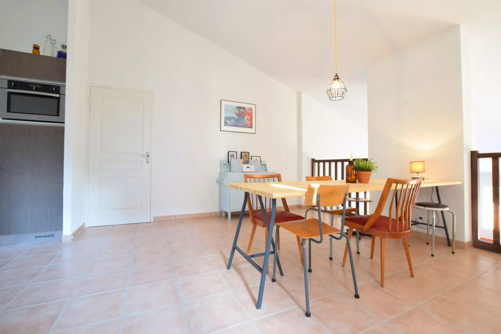 Villa Joyeuse 24-Eetkamer
