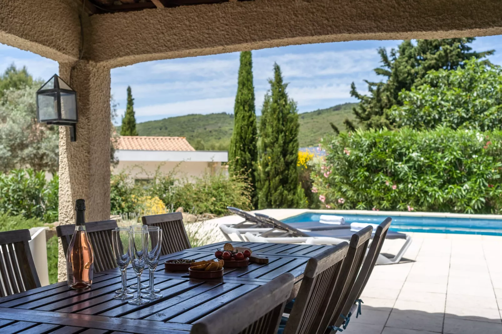 Aux Arbres Verts-Terrasbalkon